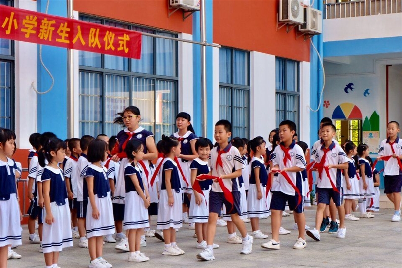 金源城卓立小学